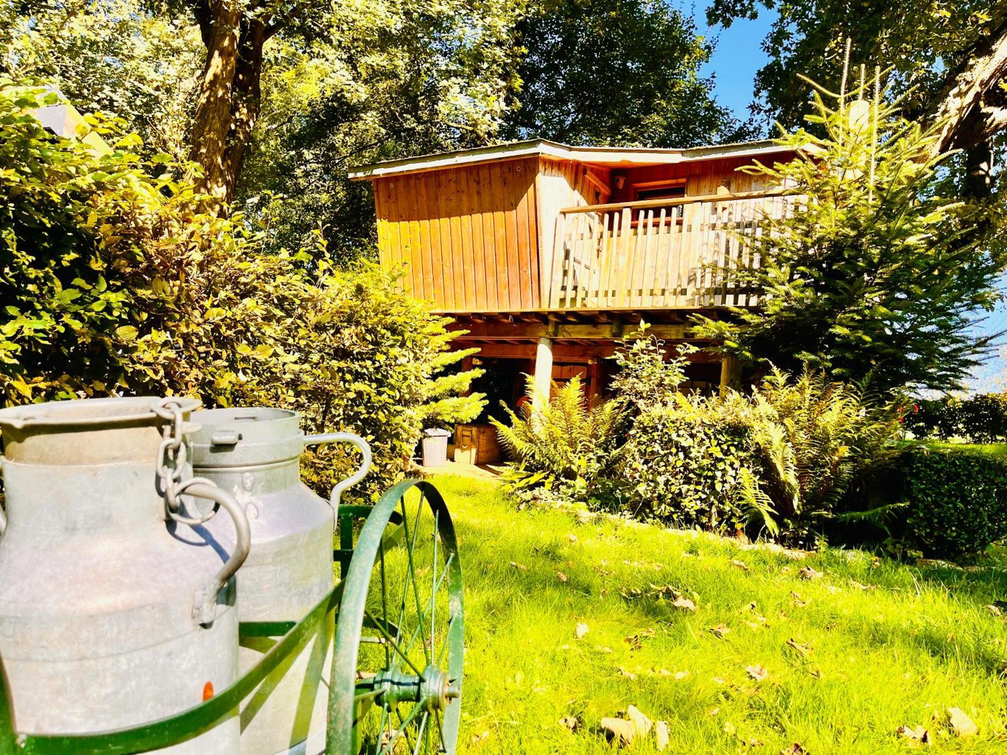 La Cabane Perchee Du Trappeur Écrainville Kültér fotó