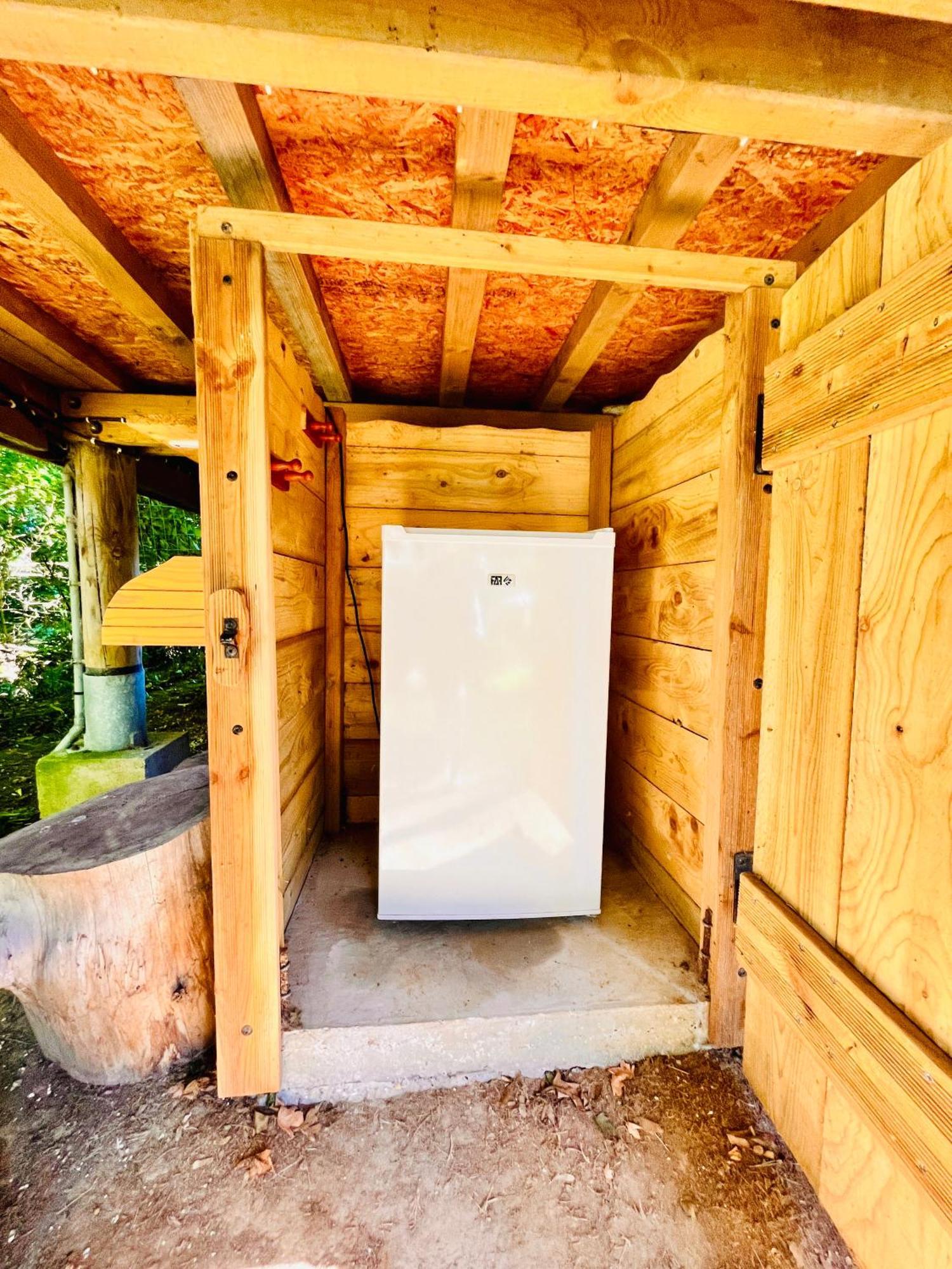 La Cabane Perchee Du Trappeur Écrainville Kültér fotó