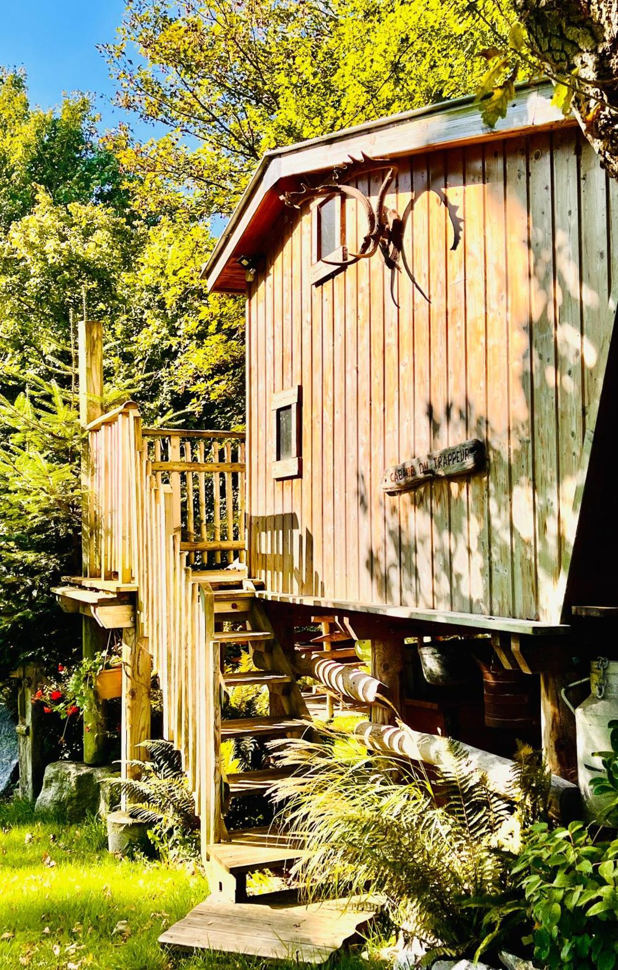 La Cabane Perchee Du Trappeur Écrainville Kültér fotó