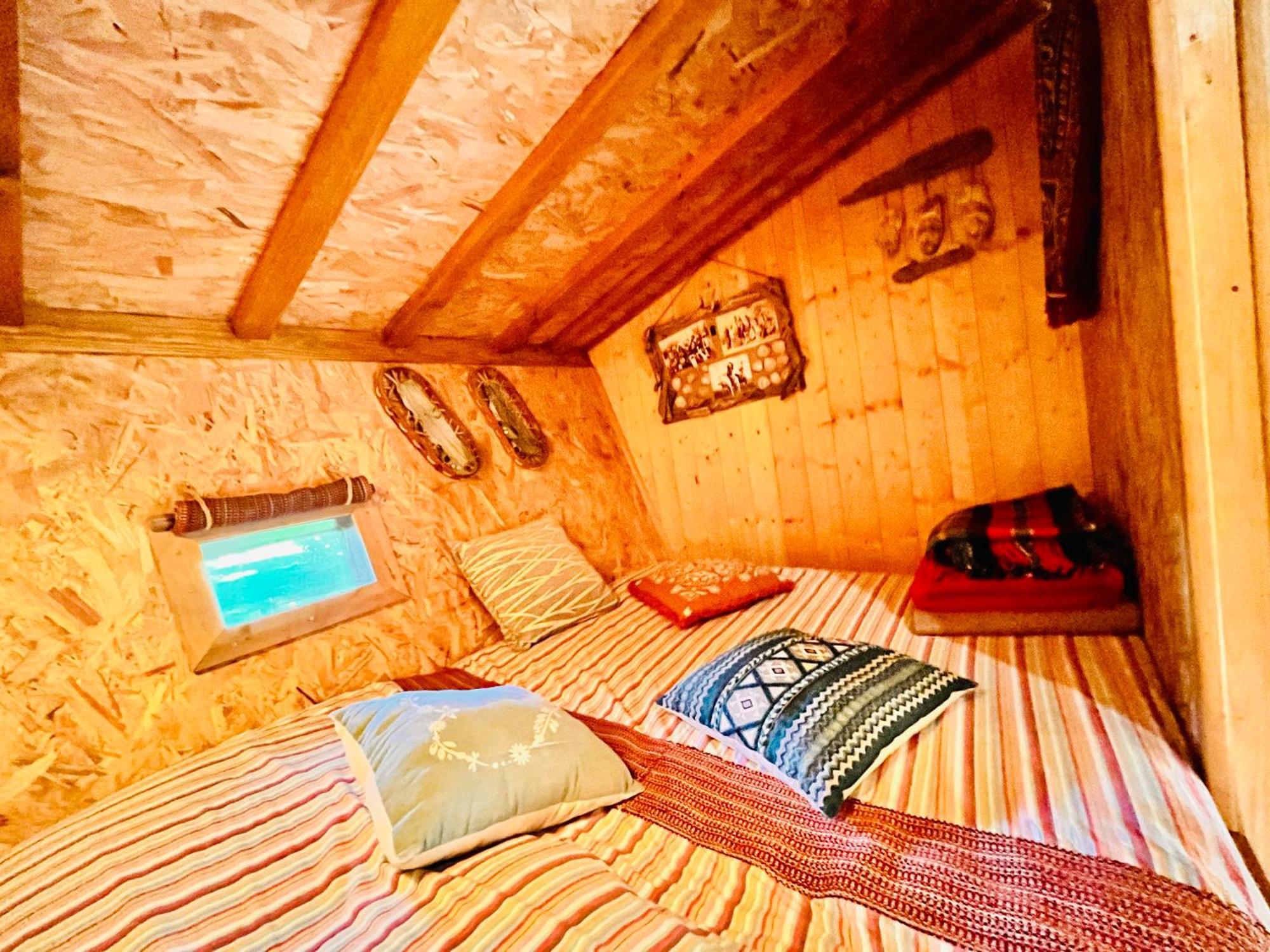 La Cabane Perchee Du Trappeur Écrainville Kültér fotó