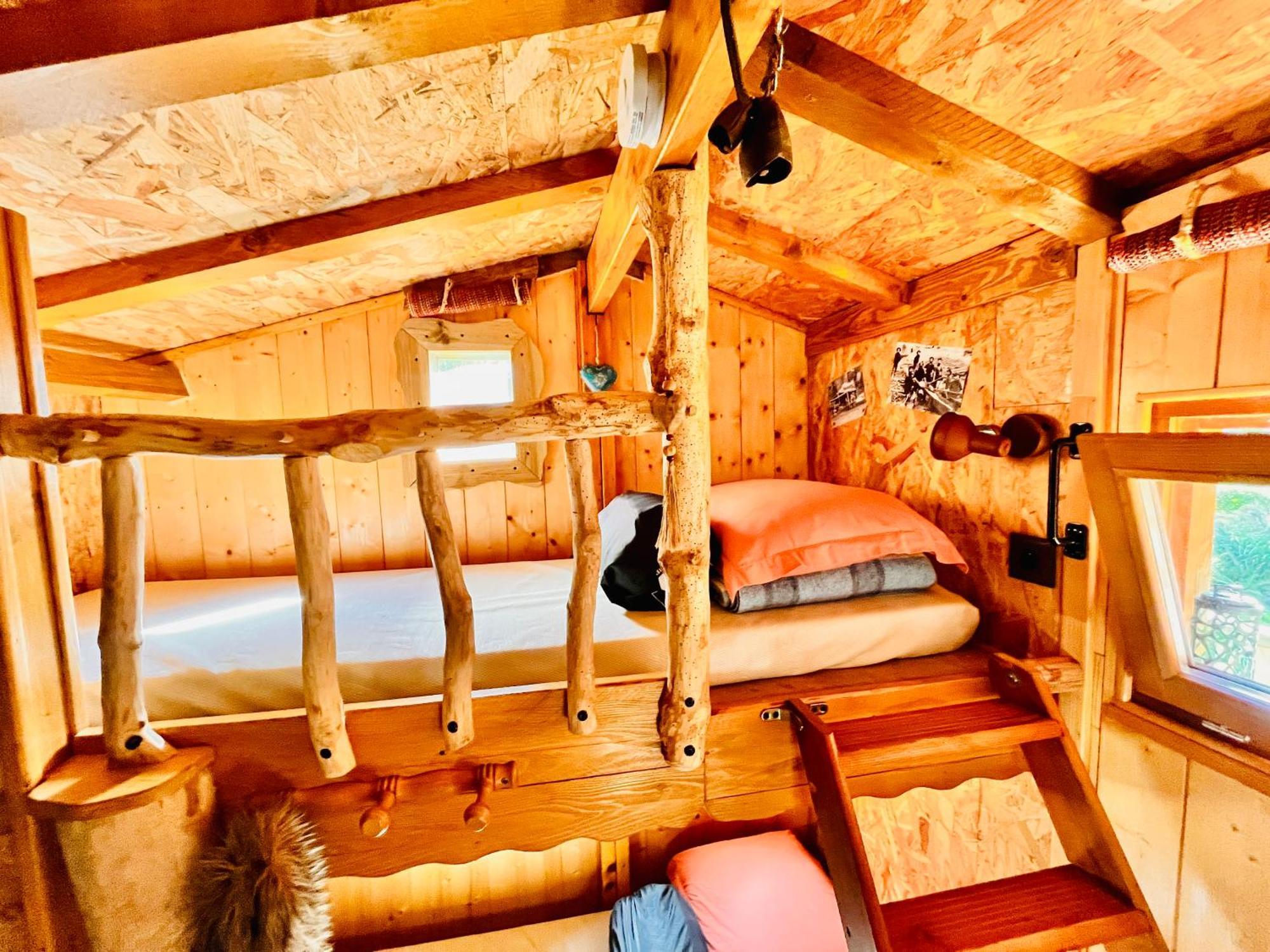 La Cabane Perchee Du Trappeur Écrainville Kültér fotó