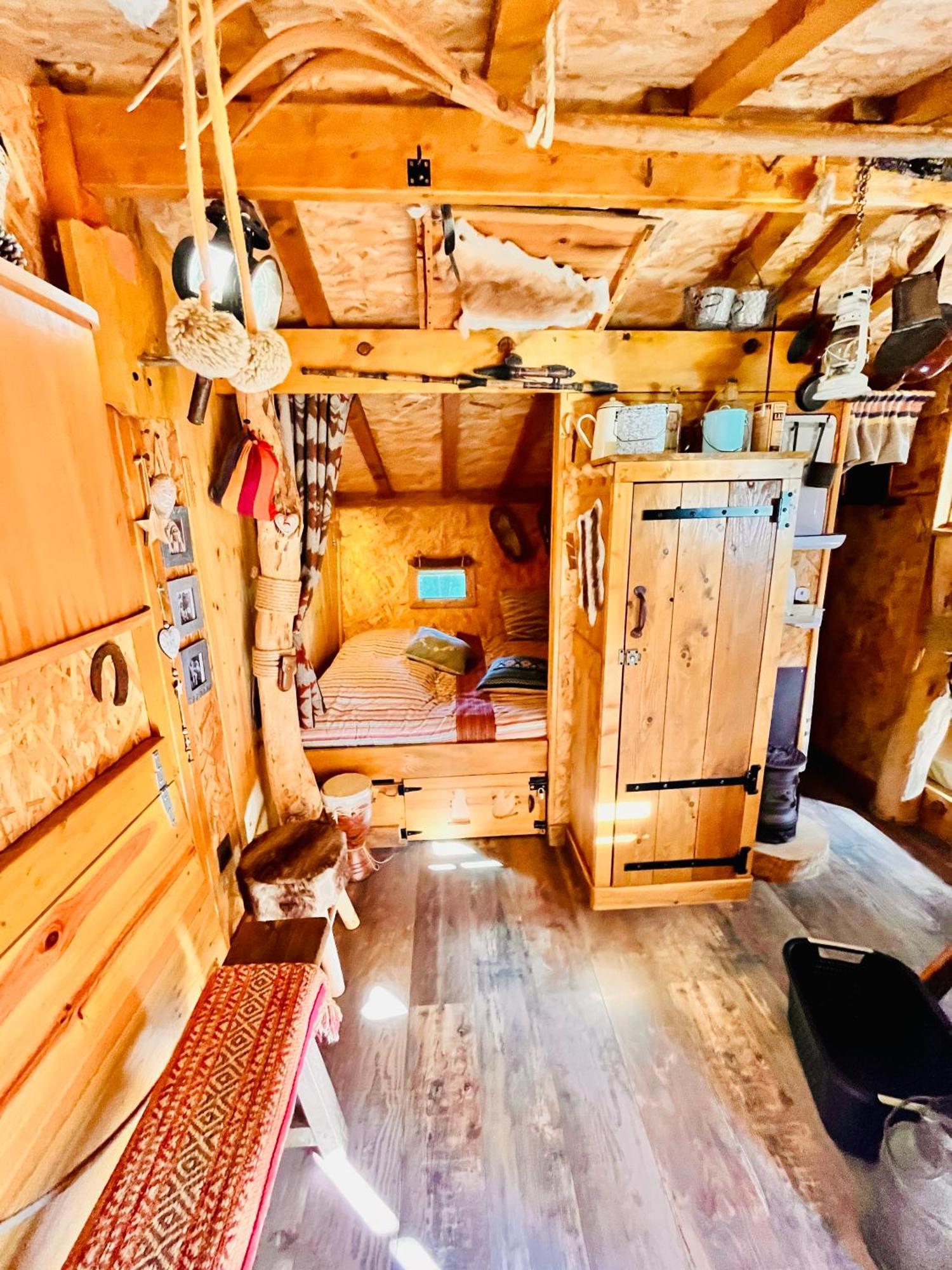 La Cabane Perchee Du Trappeur Écrainville Kültér fotó