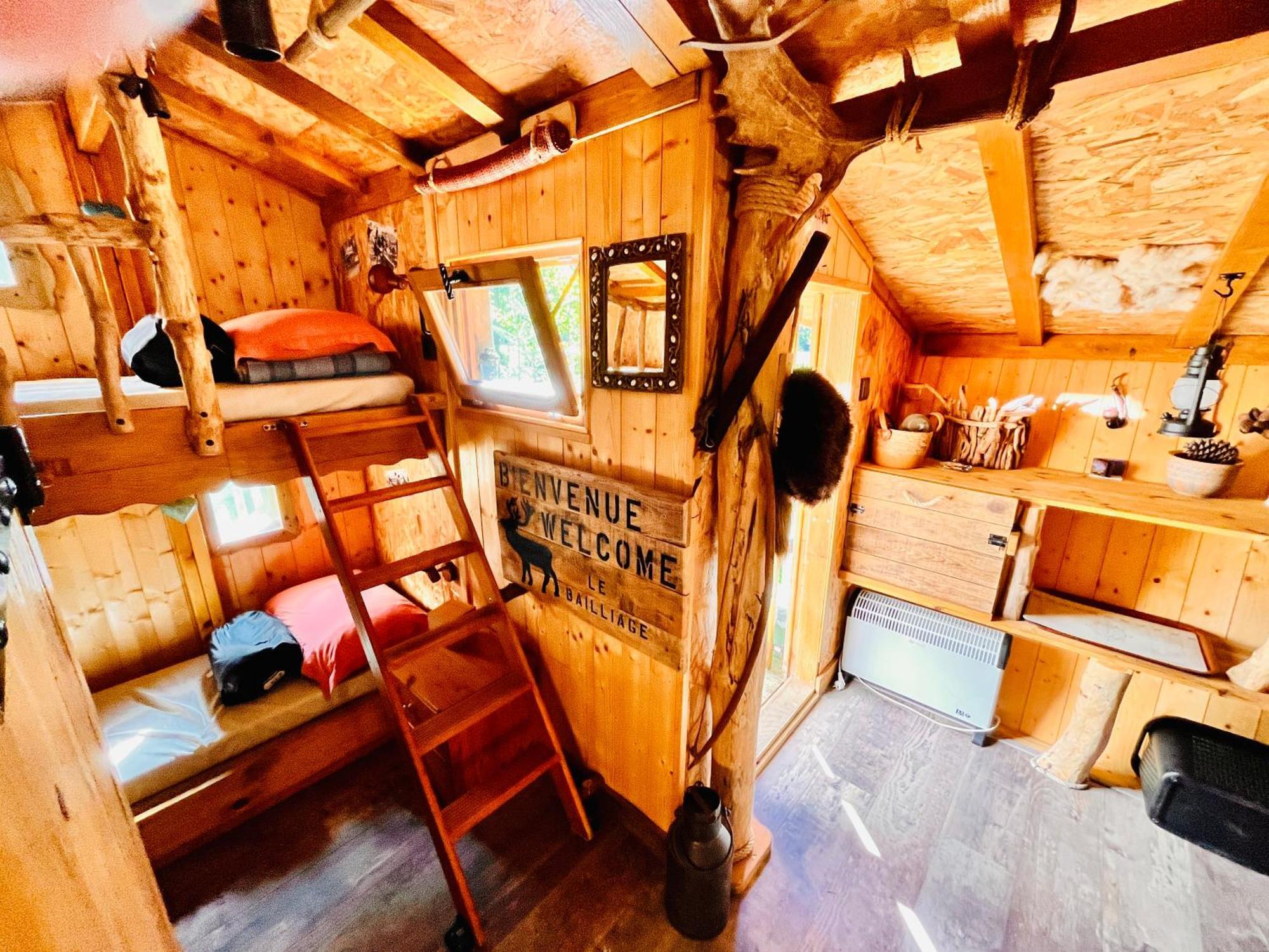 La Cabane Perchee Du Trappeur Écrainville Kültér fotó
