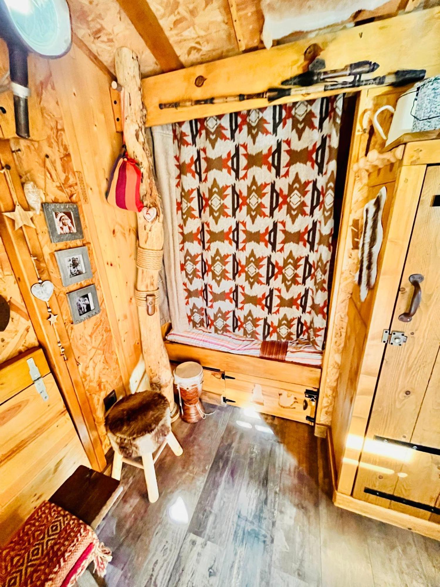 La Cabane Perchee Du Trappeur Écrainville Kültér fotó