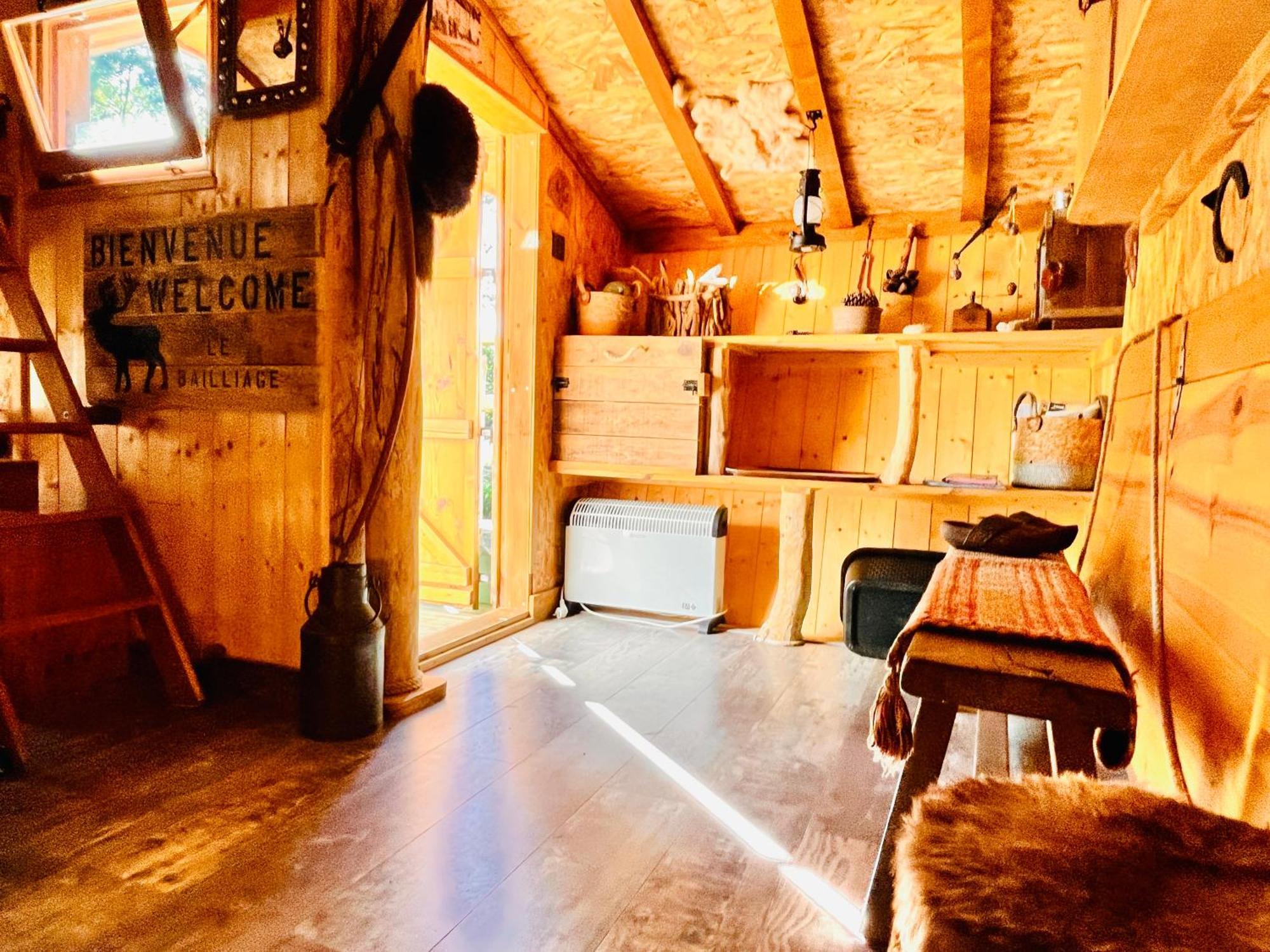 La Cabane Perchee Du Trappeur Écrainville Kültér fotó